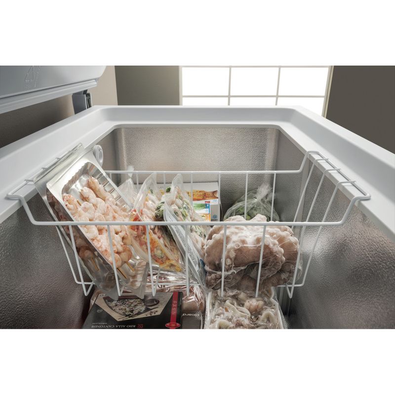 Hotpoint Freezer Freestanding CS2A 250 H FA 1 White Lifestyle detail